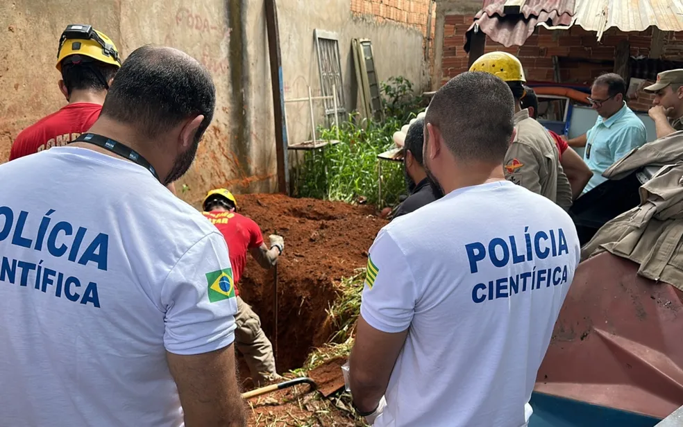 Polícia Civil busca por corpo da adolescente Thaís Lara, de 13 anos, em Goiânia — Foto: Divulgação/Polícia Científica